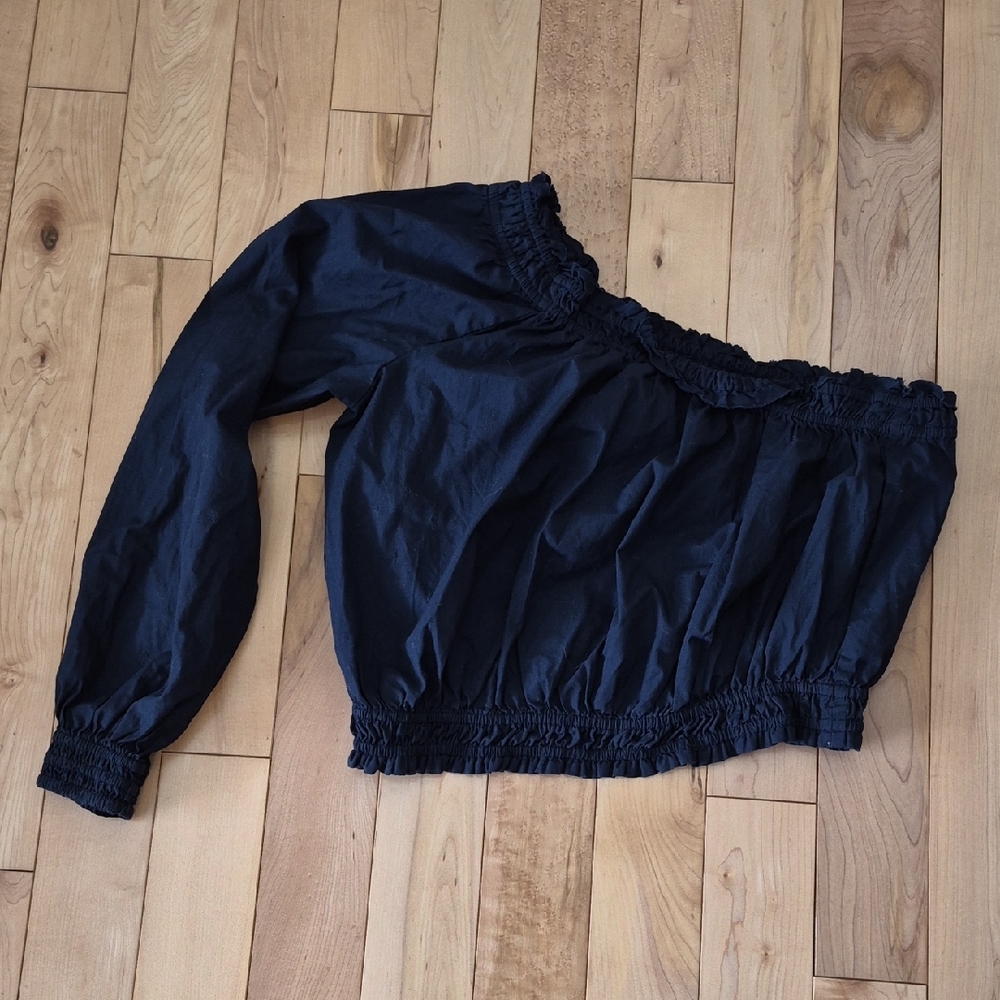 Free People Women's Size Small Dark Blue Off-Shoulder Smocked Crop Top - Picture 2 of 7